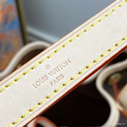 First bag ru VUITTON NOÉ LOUIS 0717